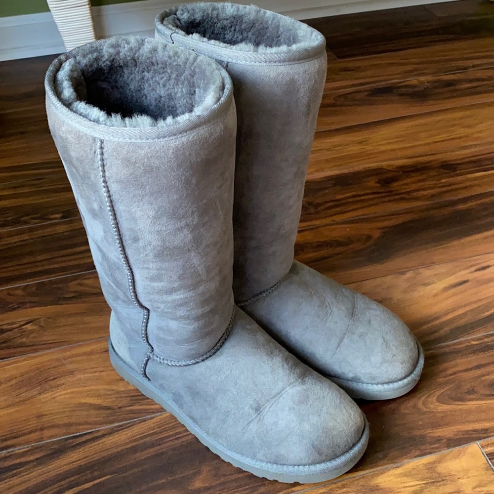 UGG Classic Tall Boots in Gray